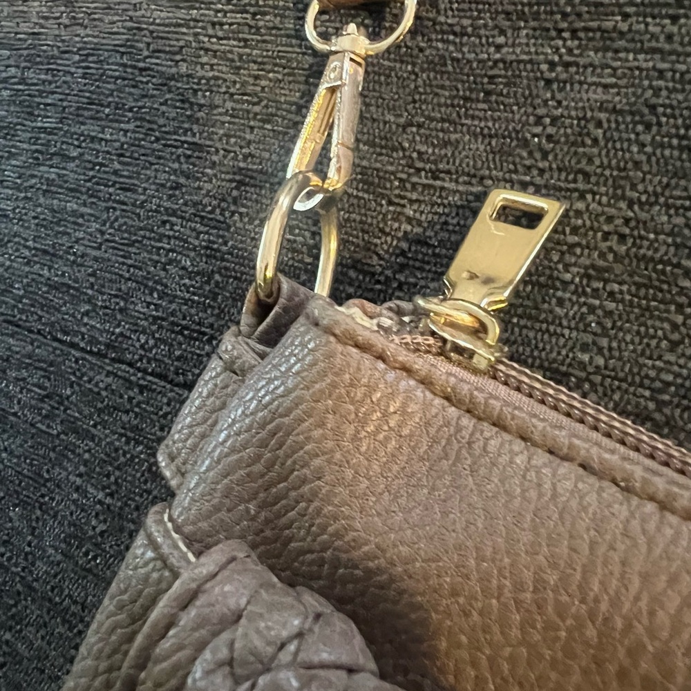 Elegant Dark Brown Crossbody Bag with Tassel - Picture 4 of 6